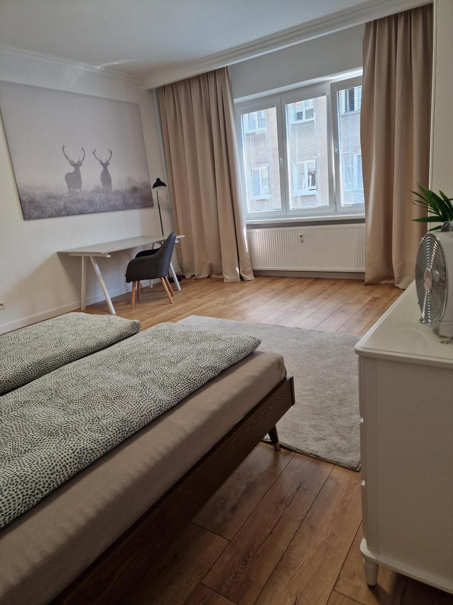 Old Town Apartment - 2 Bedrooms Братислава Экстерьер фото