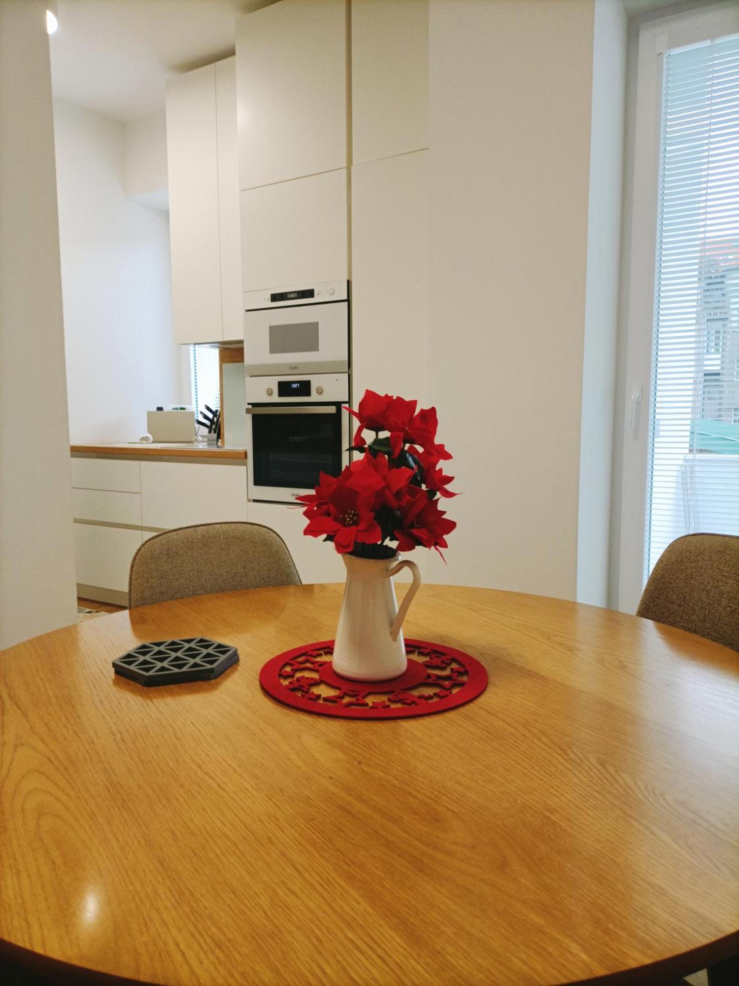 Old Town Apartment - 2 Bedrooms Братислава Экстерьер фото